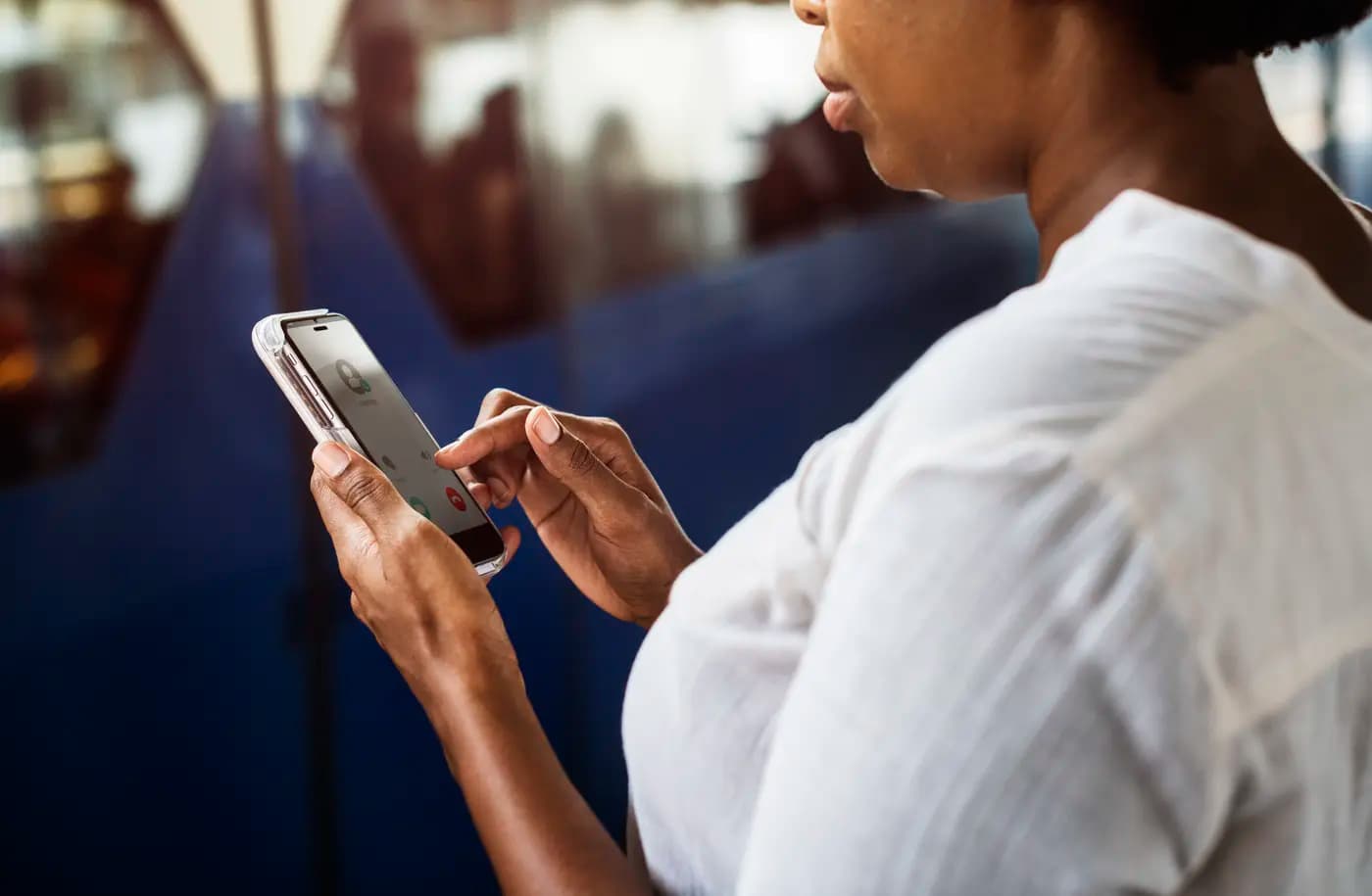 Sharing a payment link from a phone